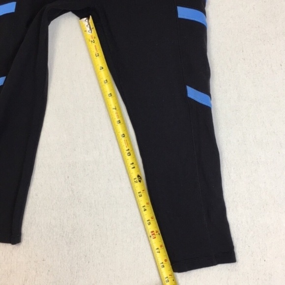 Ivivva Cropped Legging w Pockets 14 - Picture 8 of 8